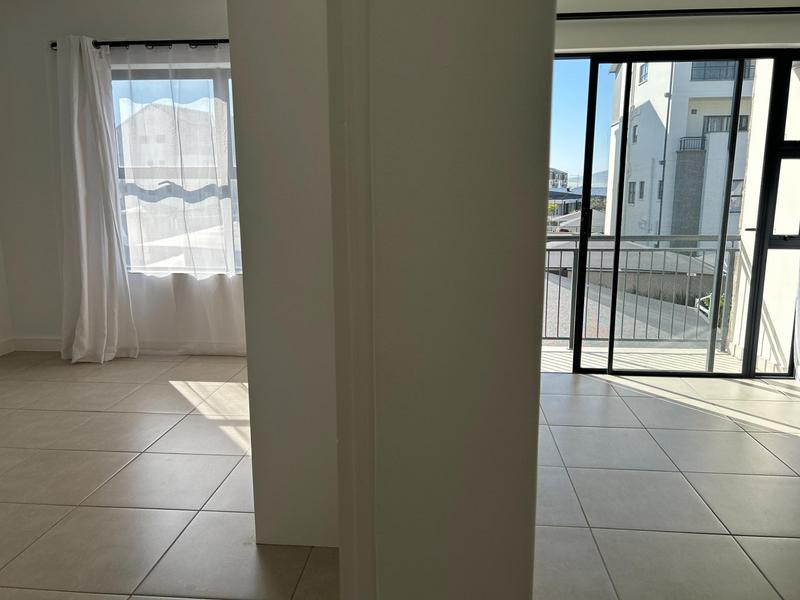 To Let 1 Bedroom Property for Rent in Sandown Western Cape